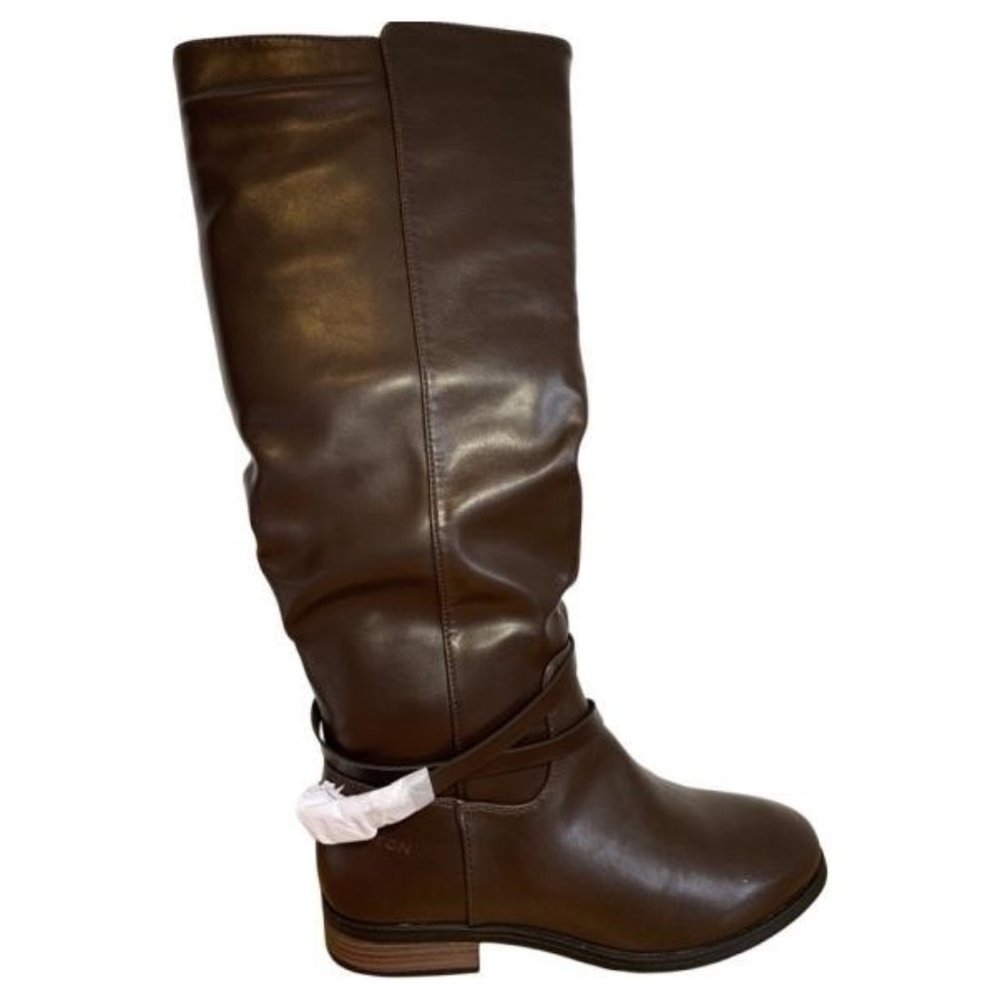 NWOT Halston riding boots. Size 7.5